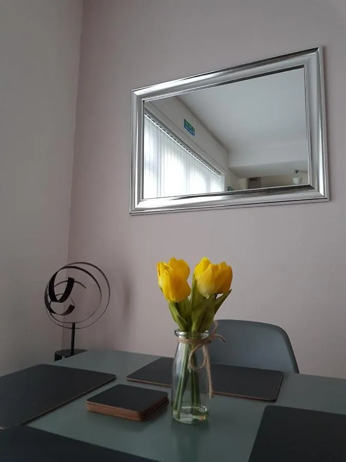 Goswick House - Entire 4Bed House Serviced Accommodation Newcastle Free Wifi & Free 2 Off Street Parking Spaces Uk 0*, Newcastle upon Tyne Verenigd Koninkrijk